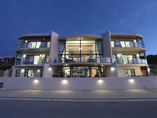 Bar-t-nique Guest House